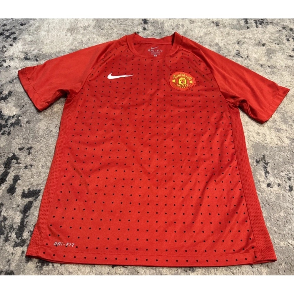 Football Red  T shirt soccer FC Manchester United Red Devils Nike Sz Small Mens
